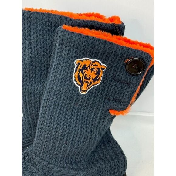 NWT NFL Chicago Bears Forever Collectibles Knit High End Button Boot Slipper S - Picture 2 of 8